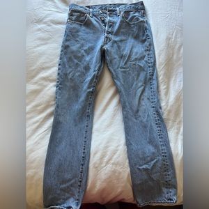 Light Wash Levi’s 501s